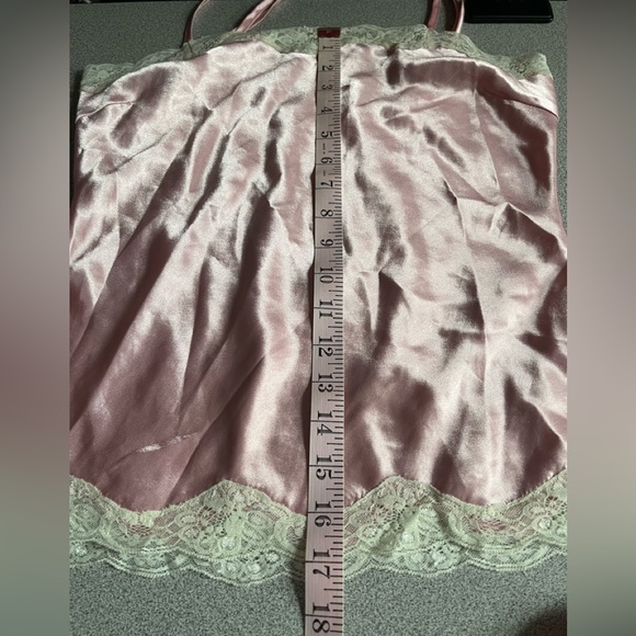 La Vie En Rose 🌹 Pink Satin Lace Trim 2pc Cami Short Set - Picture 8 of 15